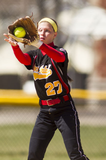 041115-softball-04